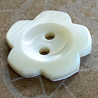 White/Ivory Plumeria Iridescent 2-Hole 3/4" Pearl Shell Button #678