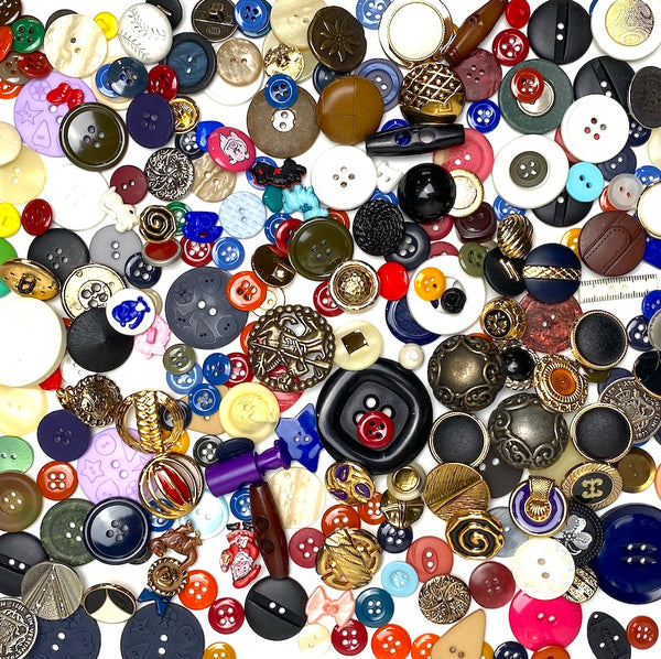 Button Mix, 225+ New Resin/Metal /Washable Buttons, Samples and Overruns  #PIE-1