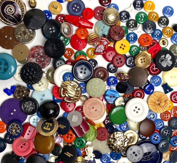Button Mix, 100+ New Resin/Metal Buttons, Samples and Overruns  #PIE-3