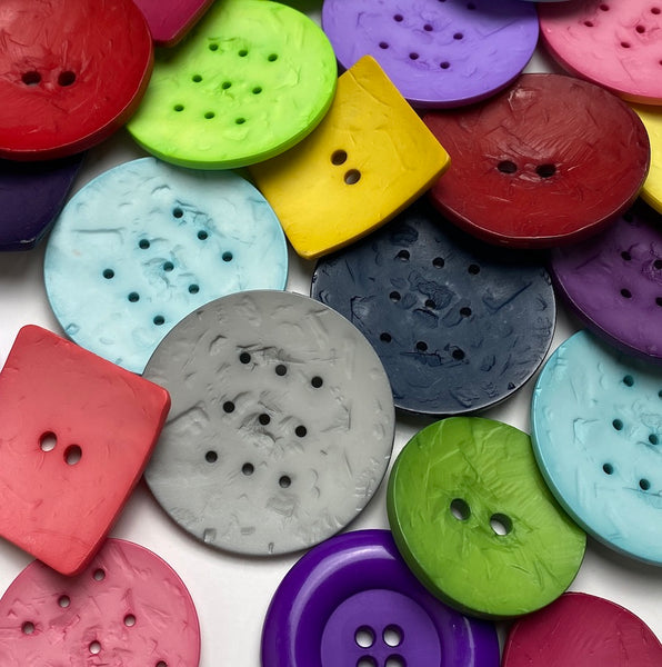 Button Mix, 28 New Large Resin Buttons, Samples and Overruns  #PIE-4