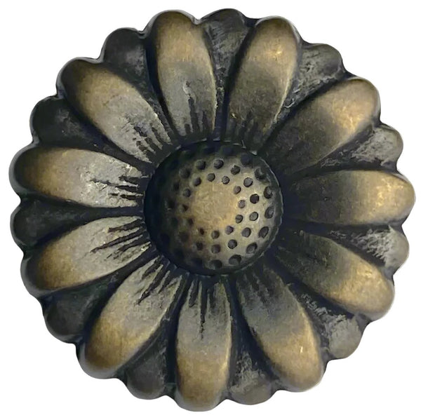 New Markdown, Dark Daisy Button, Brass Color Metal, 13/16" / 20mm #FJ-147