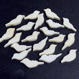 Rustic Vintage Birds, 20 Pieces Small Hand Carved Bone BEAD 1"   #CL-11