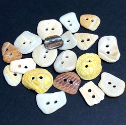 20 Stunning Smaller Natural SHELL Buttons, Roughly 3/4"  # BCH-90