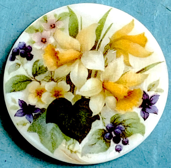 New Markdown, Daffodils Button by Susan Clarke, Mother of Pearl Button, 1-3/8" #SC-1220