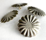 Santa Fe Daisy 1" Scallop-Edge Button, Silver Color Shank Back # SW-247